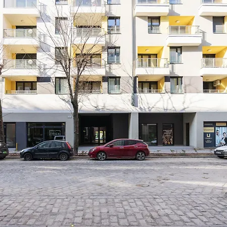 Your Ideal Escape With Parking Included *